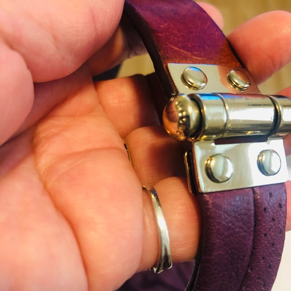 Marc By Marc Jacobs Purple Perforated Leather Large Shoulder Bag💜💙 - Picture 14 of 15